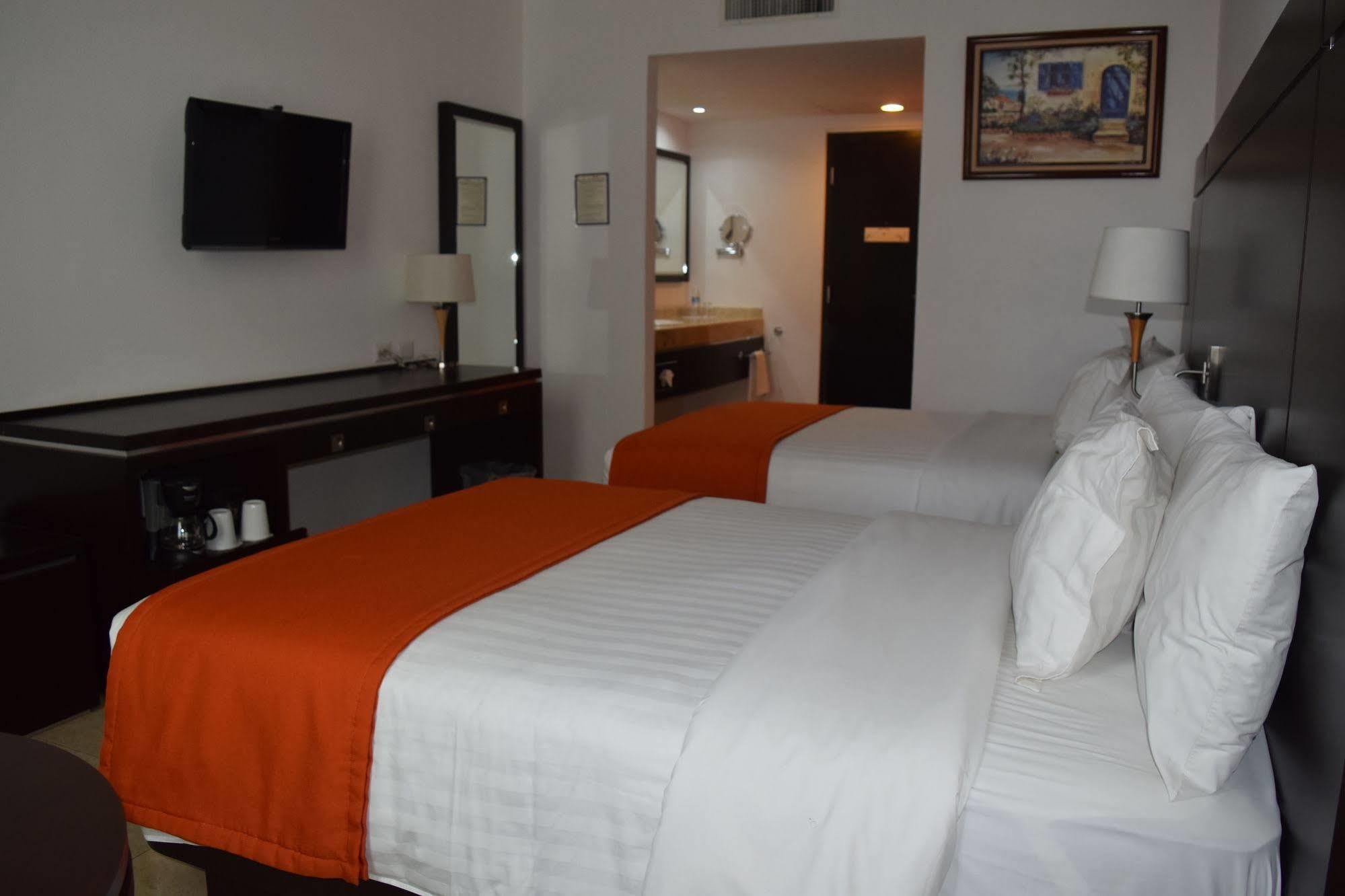 HOTEL OLIBA Boca del Rio Esterno foto